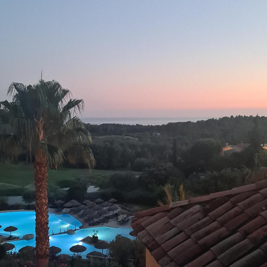 Hameau Des Amandiers Vue Mer - Piscine, Golf Et Tennis Prive Saint-Cyr-sur-Mer Dış mekan fotoğraf
